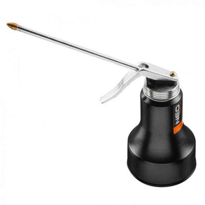 Olajoz� 350 ml-es, merev cs�rrel NEO TOOLS (NEOTOOLS)