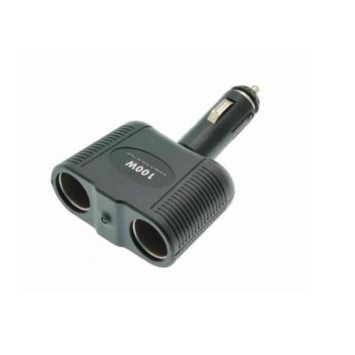 Szivargy�jt� eloszt� 2-es  - �ll�that� - 12/24V - MAX 100W AUTOLIFE