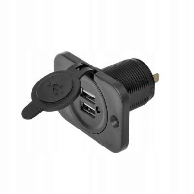Be�p�tett t�lt� 2x USB 3.1A, 12/24V, 63210 AUTOLIFE